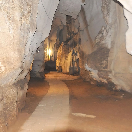Caving/Caves